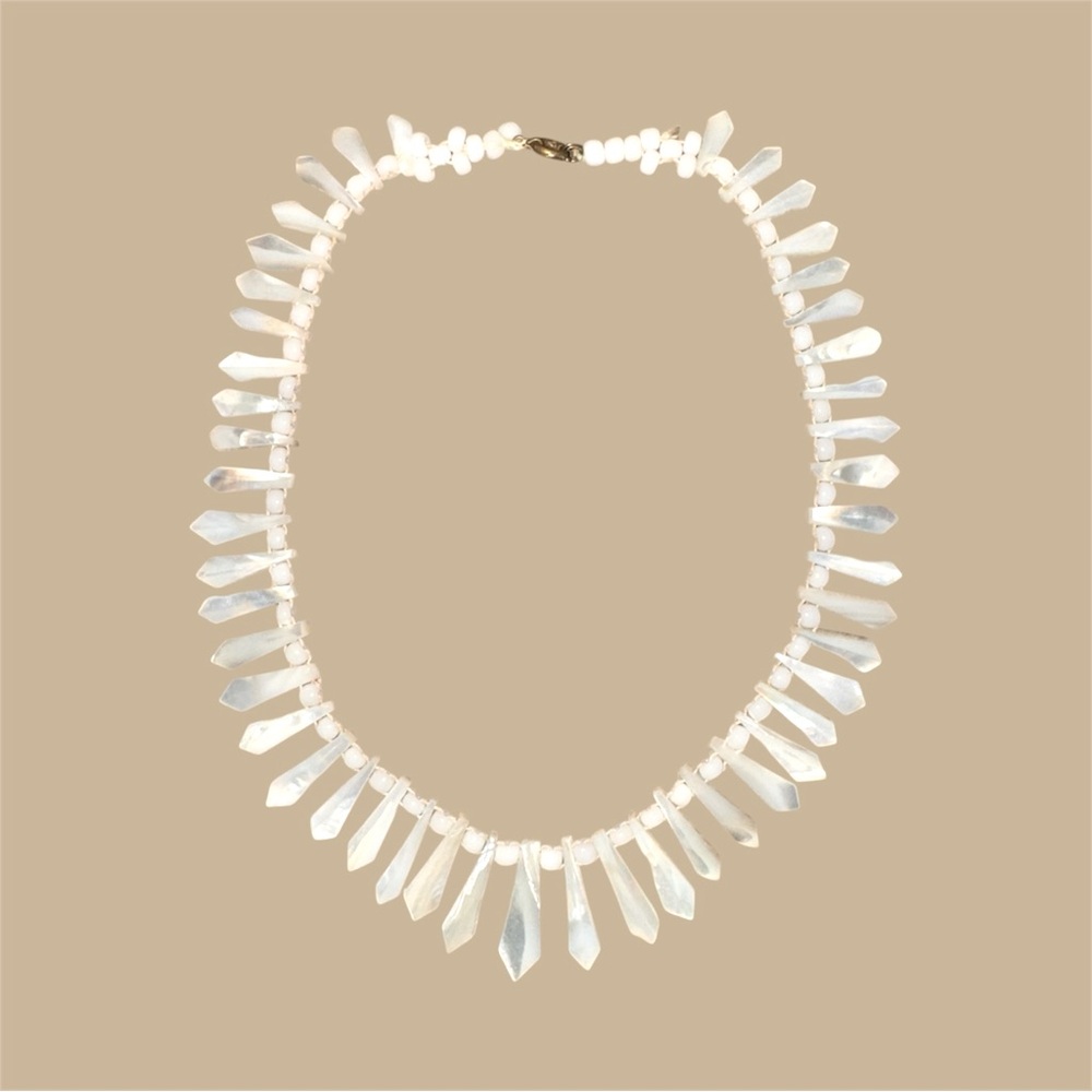 Vintage Shell Necklace‎ | Mother of Pearl Fan Collar